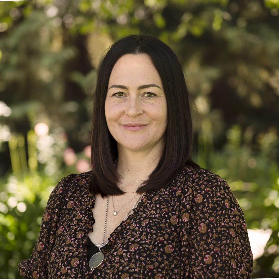 Dr Emma King