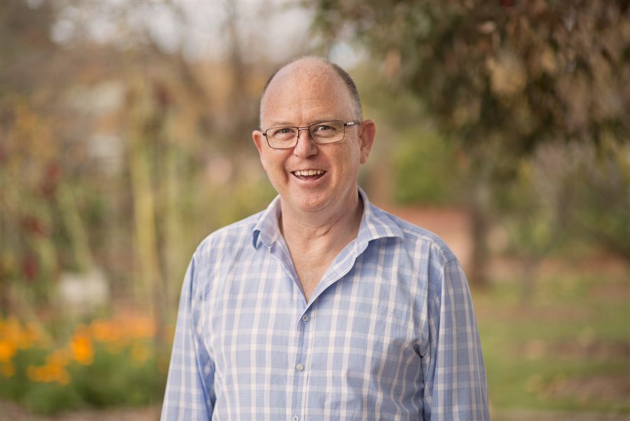 Dr Ian Tattersall